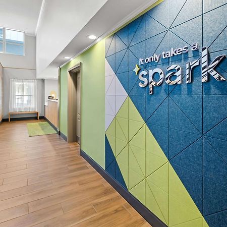Spark By Hilton Woodbridge Exterior foto